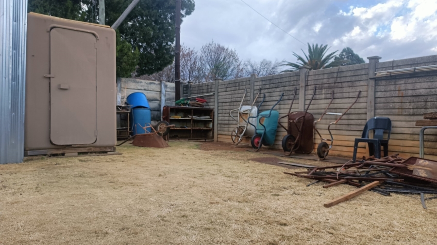 4 Bedroom Property for Sale in Wilkoppies North West